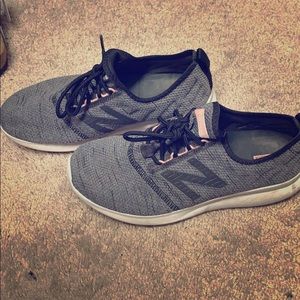 New balance running shoes! Size 9